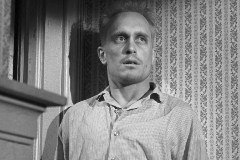 En Apocalypse Now tuvo uno de los papeles más recordados para todo amante del cine: el Teniente coronel Bill Kilgore, cuyos métodos eran más que cuestionables