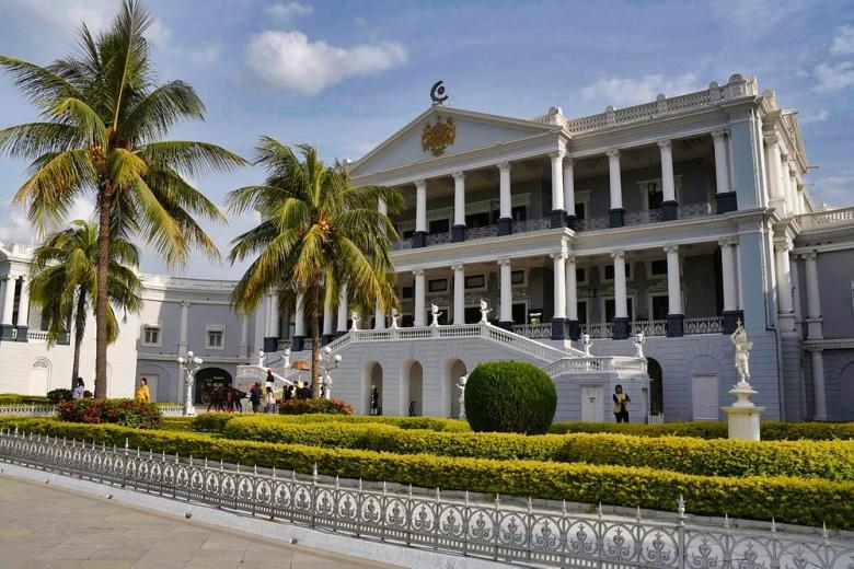 Falaknuma Palace – Hyderabad