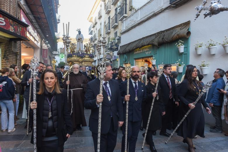 El Vía Crucis de la Agrupación de Cofradías, en imágenes