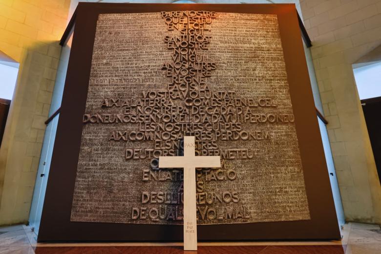 Vigilia Sent la Creu en la Sagrada Familia de Barcelona