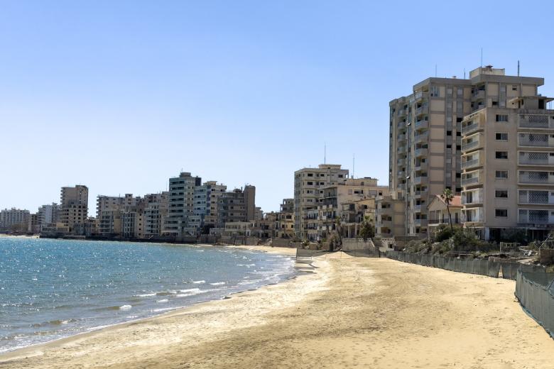 Varosha (Chipre): el barrio fantasma con acceso vigilado