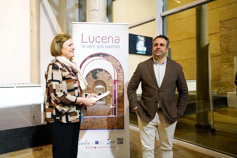 Presentación de la revista 'Estación de Penitencia' en Lucena