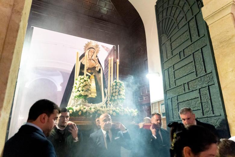 Traslado de los titulares de la hermandad del Perdón de Córdoba