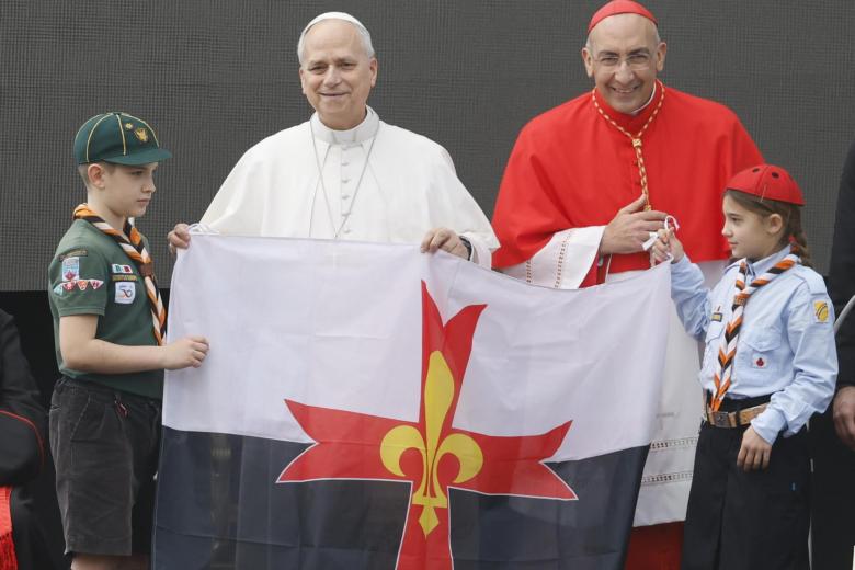 Pope Leo XIV arrives to visit the Parish of Santa Maria della Presentazione in Rome on March 8, 2026. (Photo by Tiziana FABI / AFP)