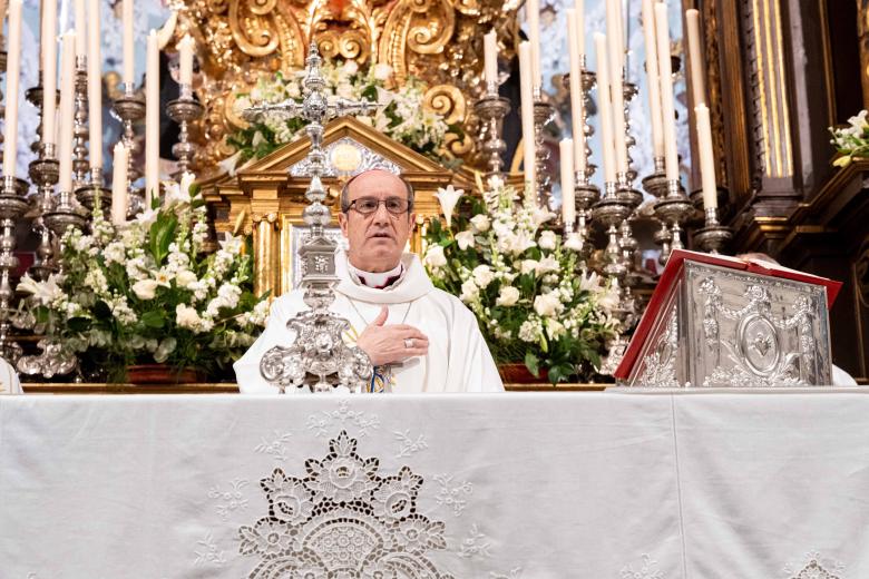 Misa y ambiente Viernes de Dolores en la plaza de Capuchinos de Córdoba 2026