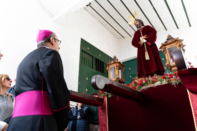 Misa y ambiente Viernes de Dolores en la plaza de Capuchinos de Córdoba 2026