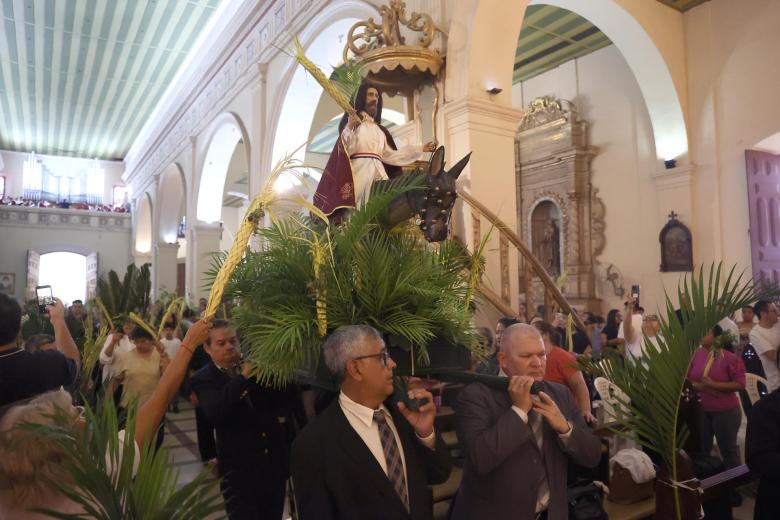Imagen de la celebración del Domingo de Ramos en la Catedral Metropolitana de Asunción (Paraguay).