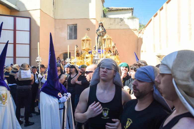 Hermandad del Rescatado durante su salida el Domingo de Ramos