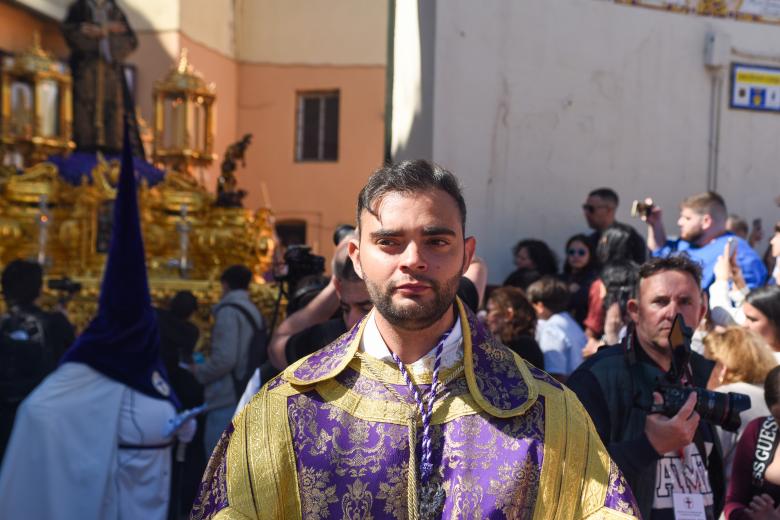 Hermandad del Rescatado durante su salida el Domingo de Ramos
