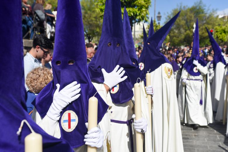 Hermandad del Rescatado durante su salida el Domingo de Ramos