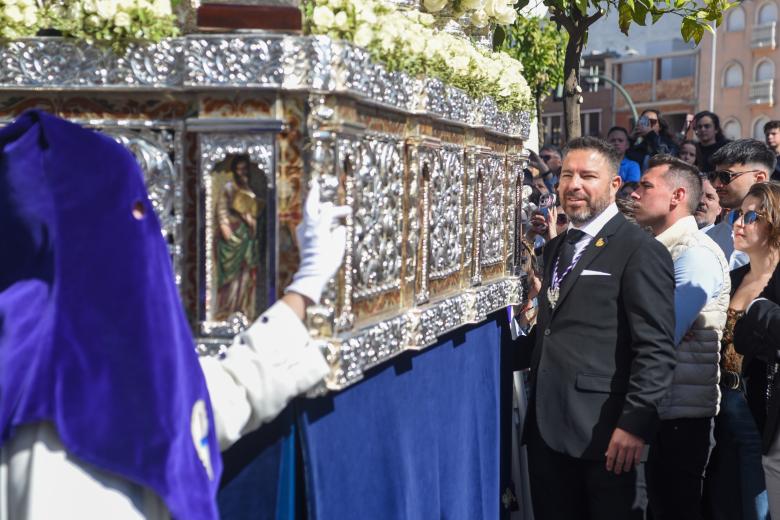Hermandad del Rescatado durante su salida el Domingo de Ramos