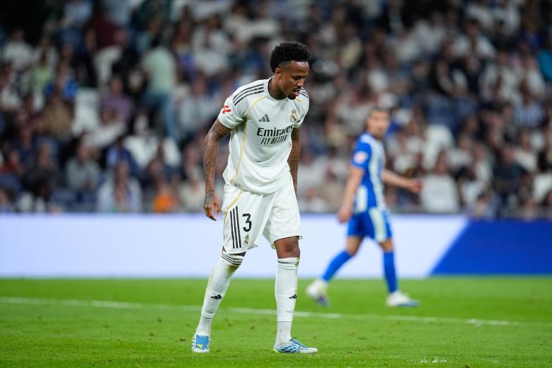 (Foto de ARCHIVO)
Eder Militao of Real Madrid CF is injured during the Spanish League, LaLiga EA Sports, football match played between Real Madrid and Deportivo Alaves at Bernabeu stadium on April 21, 2026, in Madrid, Spain.

Dennis Agyeman / AFP7 / Europa Press
21/4/2026 ONLY FOR USE IN SPAIN