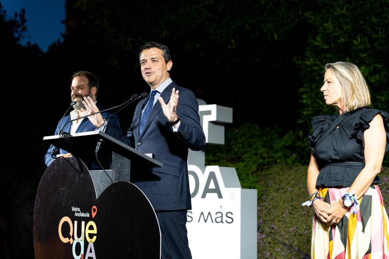 El espectáculo "Naturaleza Encendida: Navegantes" en el Alcázar de los Reyes Cristianos de Córdoba