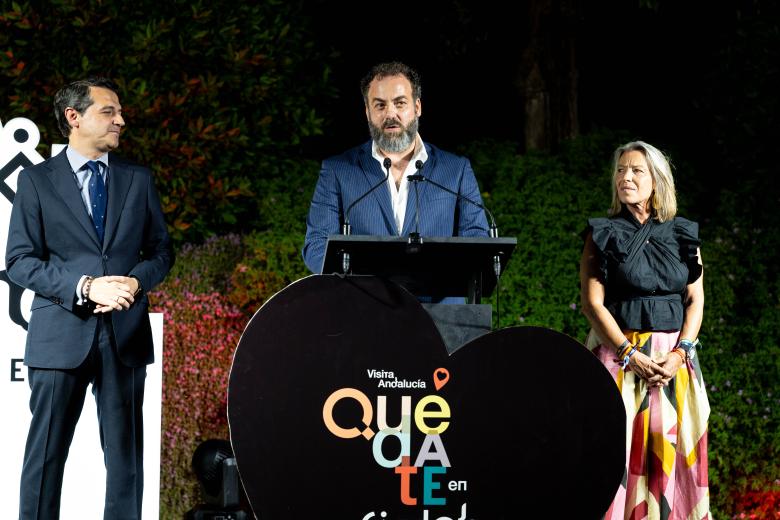 El espectáculo "Naturaleza Encendida: Navegantes" en el Alcázar de los Reyes Cristianos de Córdoba