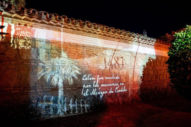 El espectáculo "Naturaleza Encendida: Navegantes" en el Alcázar de los Reyes Cristianos de Córdoba