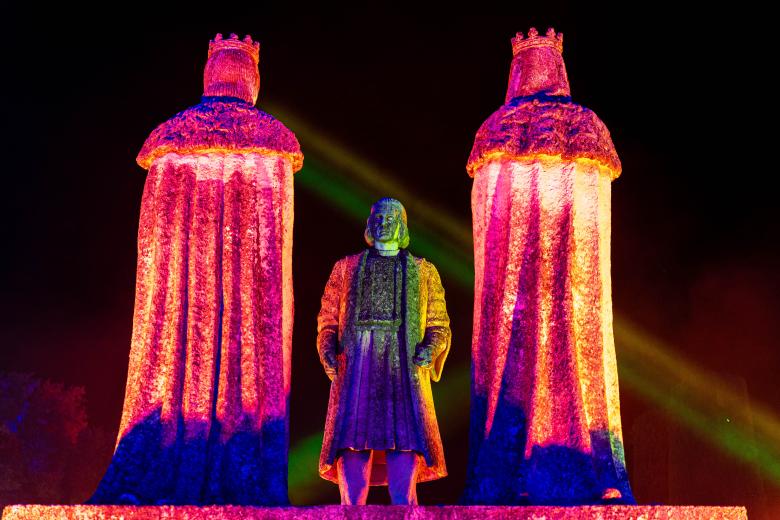 El espectáculo "Naturaleza Encendida: Navegantes" en el Alcázar de los Reyes Cristianos de Córdoba