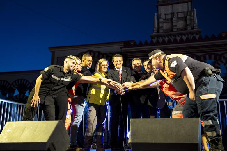 El encendido de la portada, el alumbrado y los fuegos artificiales de la Feria de Córdoba 2026