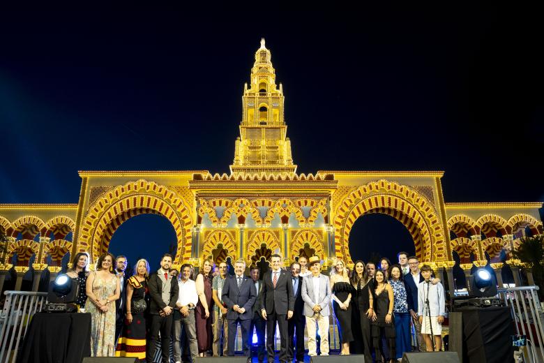 El encendido de la portada, el alumbrado y los fuegos artificiales de la Feria de Córdoba 2026