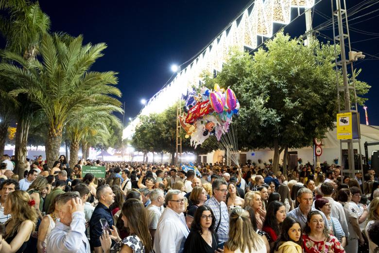 El encendido de la portada, el alumbrado y los fuegos artificiales de la Feria de Córdoba 2026