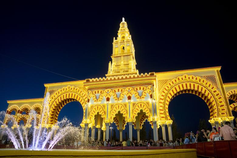 El encendido de la portada, el alumbrado y los fuegos artificiales de la Feria de Córdoba 2026