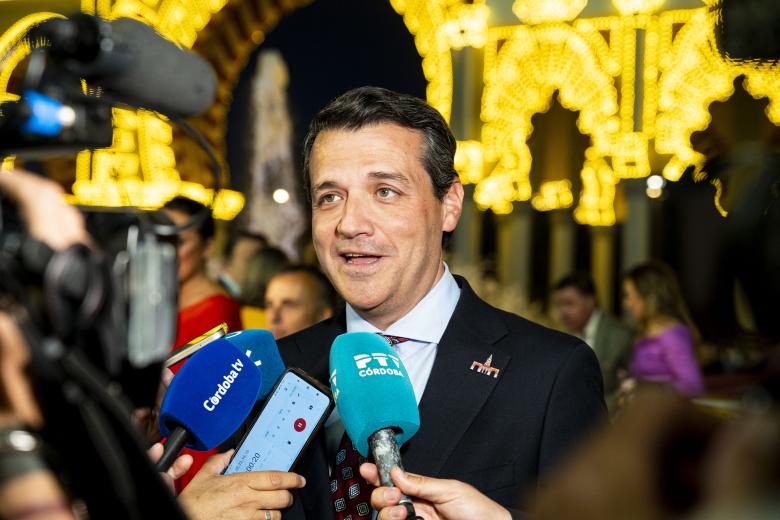 El encendido de la portada, el alumbrado y los fuegos artificiales de la Feria de Córdoba 2026
