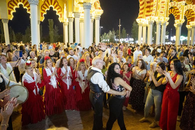 El encendido de la portada, el alumbrado y los fuegos artificiales de la Feria de Córdoba 2026