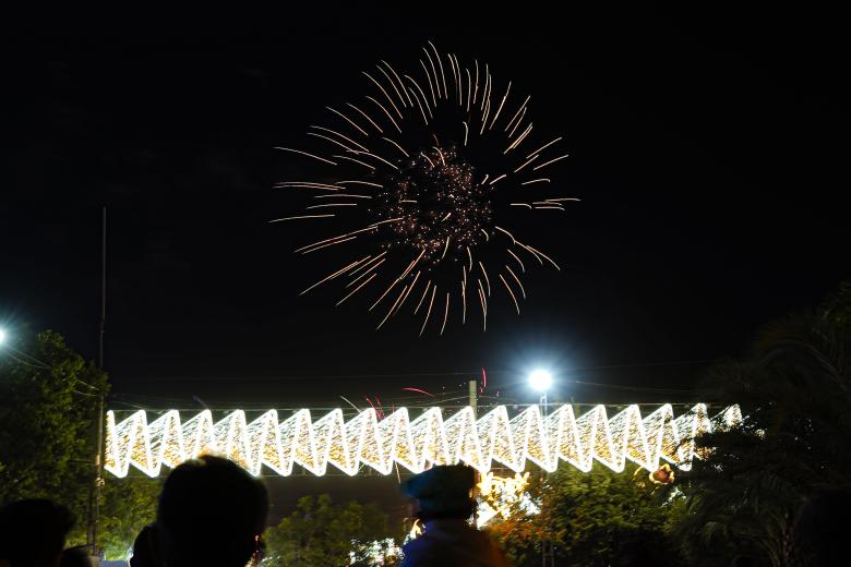 El encendido de la portada, el alumbrado y los fuegos artificiales de la Feria de Córdoba 2026