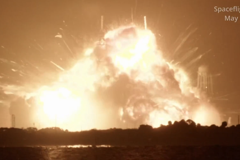 Momento de la explosión del New Glenn de Blue Origin
