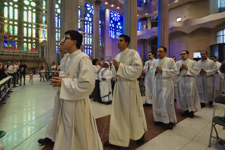 Ordenaciones sacerdotales en la Basílica de la Sagrada Familia, en Barcelona
