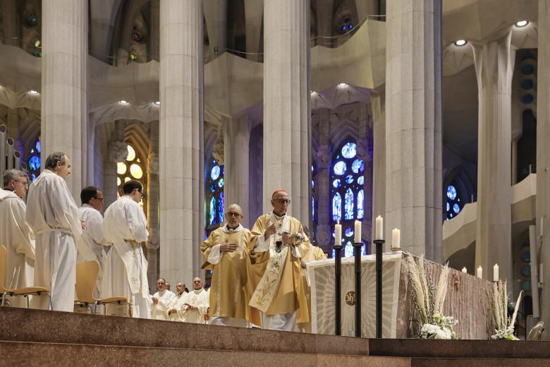 Ordenaciones sacerdotales en la Basílica de la Sagrada Familia, en Barcelona
