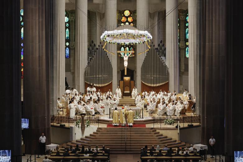 Ordenaciones sacerdotales en la Basílica de la Sagrada Familia, en Barcelona