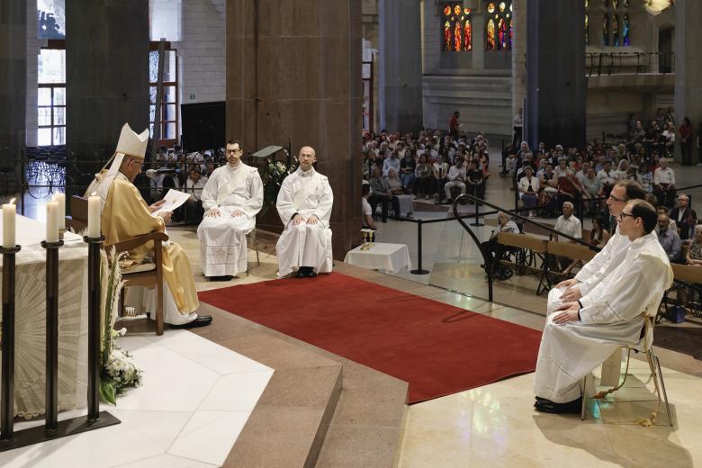 Ordenaciones sacerdotales en la Basílica de la Sagrada Familia, en Barcelona