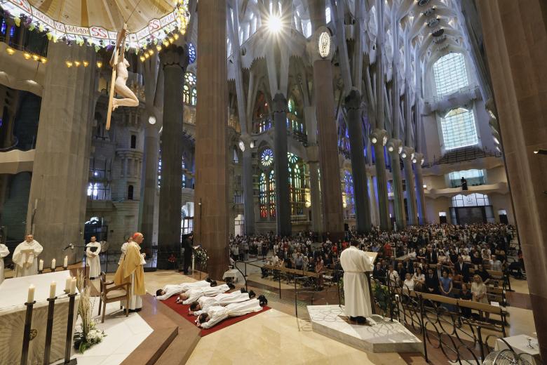 Ordenaciones sacerdotales en la Basílica de la Sagrada Familia, en Barcelona