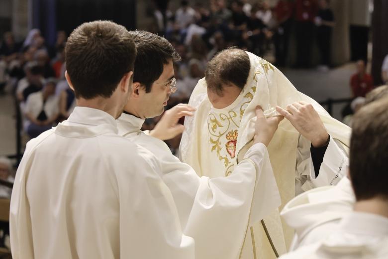 Ordenaciones sacerdotales en la Basílica de la Sagrada Familia, en Barcelona
