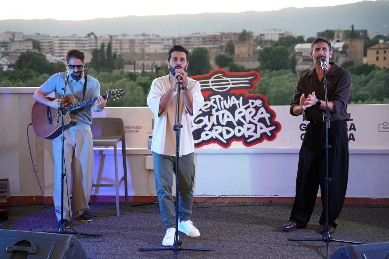 Presentación del 45º Festival de la Guitarra de Córdoba en la terraza panorámica del Hotel Hesperia