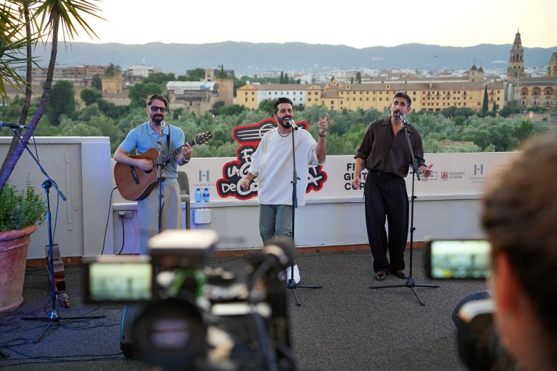 Presentación del 45º Festival de la Guitarra de Córdoba en la terraza panorámica del Hotel Hesperia