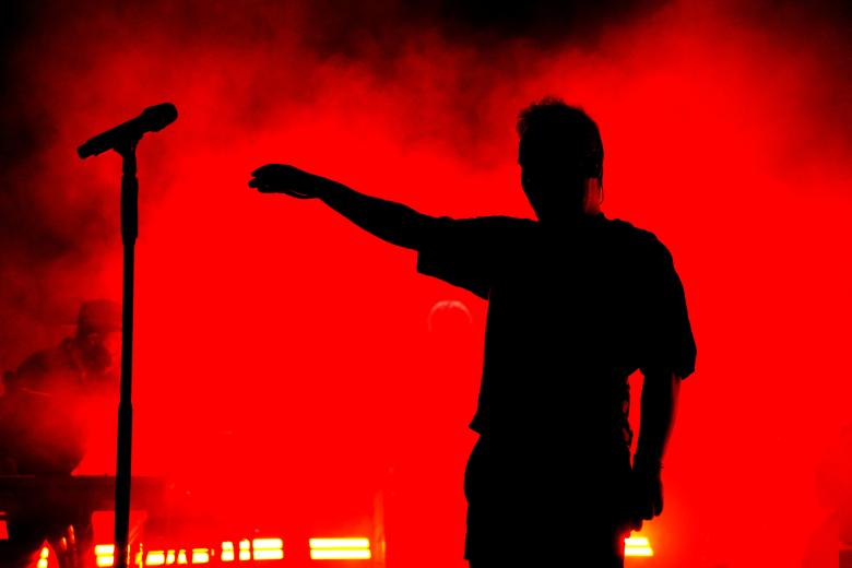 Love of Lesbian abrieron el 45º Festival de la Guitarra de Córdoba en el Teatro de la Axerquía (julio 2026)
