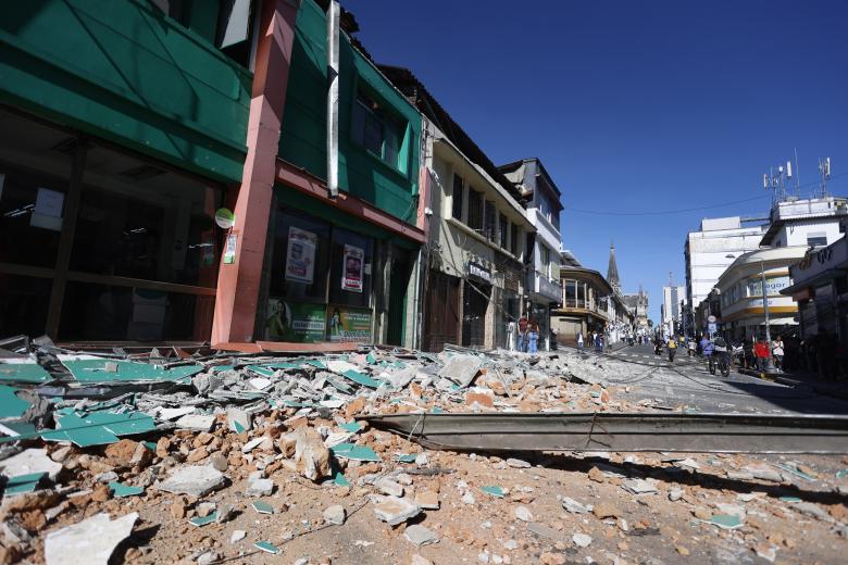 El temblor se ha sentido con intensidad en ciudades importantes como Bogotá y Cali, e incluso en Quito y Panamá, según el Servicio Geológico de Colombia