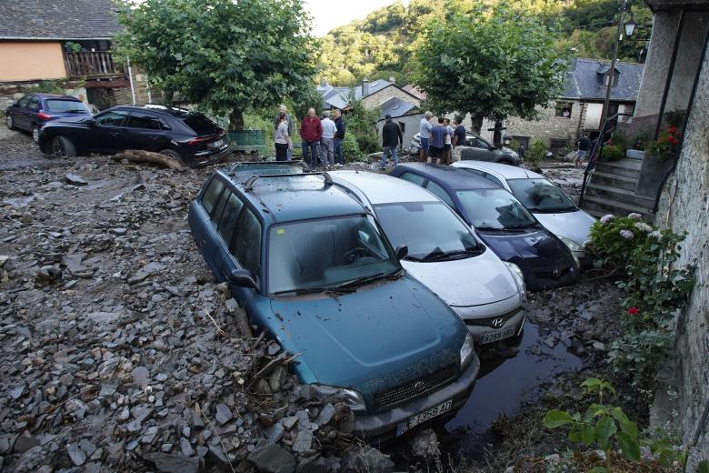 Riada en el pueblo de Manzanedo de Valdueza (León)