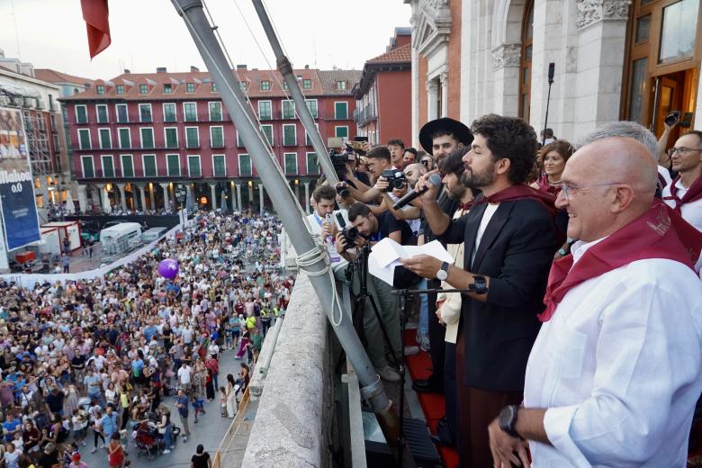 Pregón de las fiestas en honor a la Virgen de San Lorenzo a cargo de Siloé