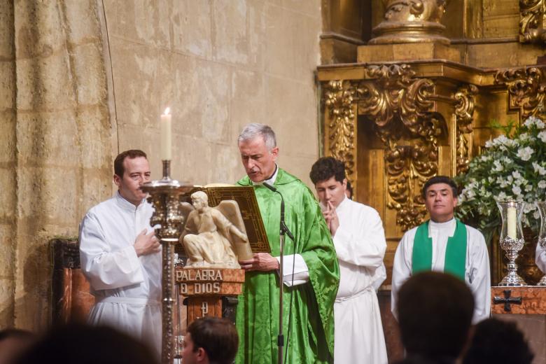 Toma de posesión como párroco en San Nicolás por parte de Jesús Daniel Alonso Porras
