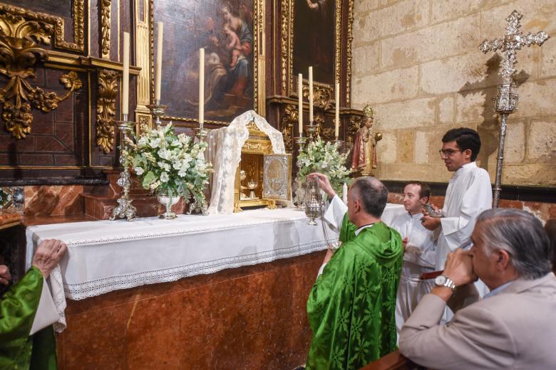 Toma de posesión como párroco en San Nicolás por parte de Jesús Daniel Alonso Porras