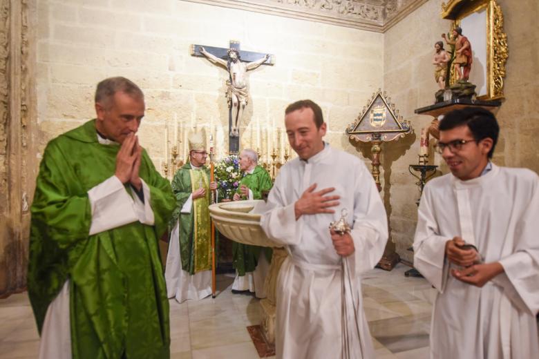 Toma de posesión como párroco en San Nicolás por parte de Jesús Daniel Alonso Porras