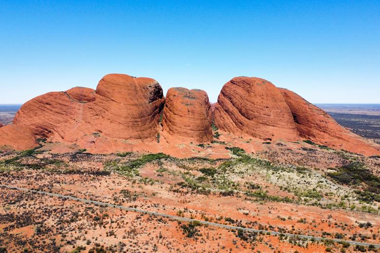 4. Contemplar arte en el desierto rojo australiano