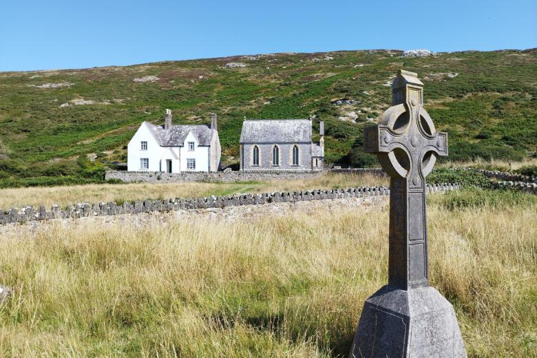 Bardsey (Gales): la isla de los 20.000 santos