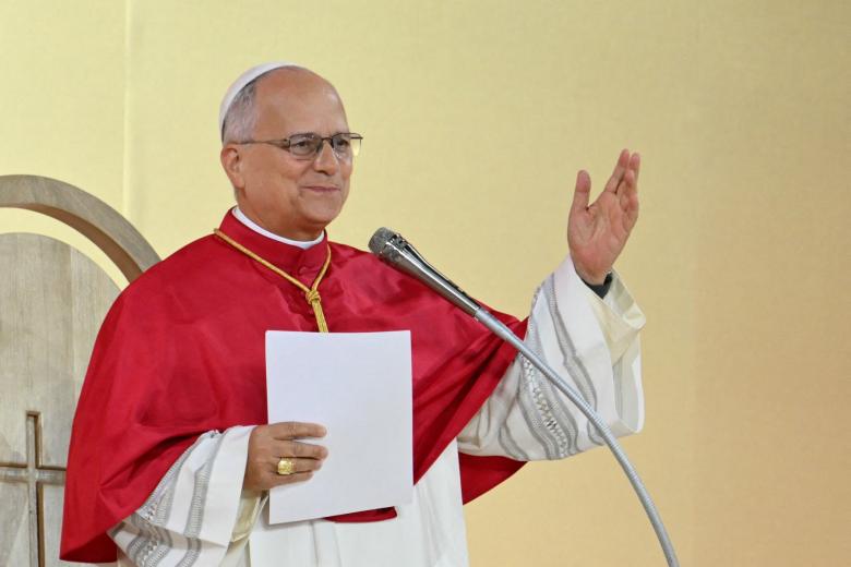 La vigilia se realiza justo después de que el Santo Padre celebrara las vísperas solemnes con la comunidad eclesiástica local en la recién restaurada Catedral de Notre-Dame de París.