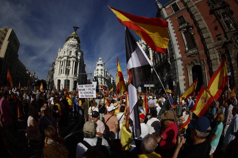 No hay nación en el mundo, subrayan los convocantes, que pueda sobrevivir si su Gobierno es manejado "por los que la odian, no hay comunidad humana que resista cuando en ella mandan los que pugnan por liquidarla".