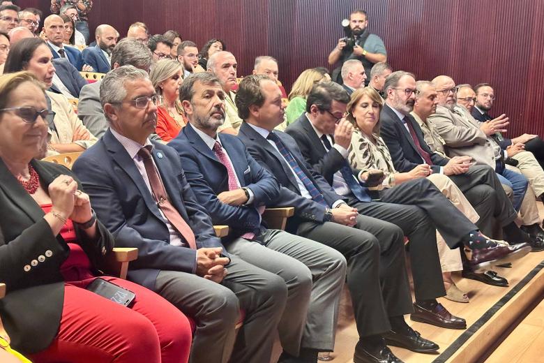 Presentación de la Alianza Andaluza de la Industria de Defensa en el Centro de Recepción de Visitantes de Córdoba.