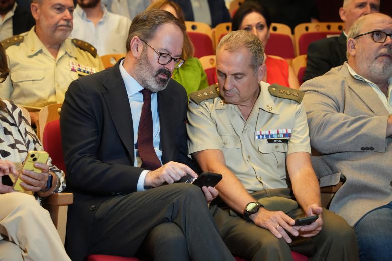 Presentación de la Alianza Andaluza de la Industria de Defensa en el Centro de Recepción de Visitantes de Córdoba.
