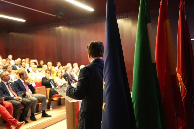 Presentación de la Alianza Andaluza de la Industria de Defensa en el Centro de Recepción de Visitantes de Córdoba.